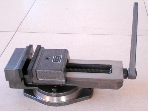 1682239344176556.jpg 1678497385397969.jpg